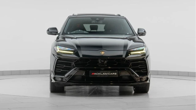 Lamborghini Urus (72 Reg) 4.0 V8 (Akrapovic) Image 7