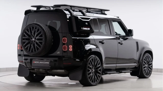 Land Rover Defender (22 Reg) 110 3.0 D300 X-Dynamic HSE (Bespoke) Image 5
