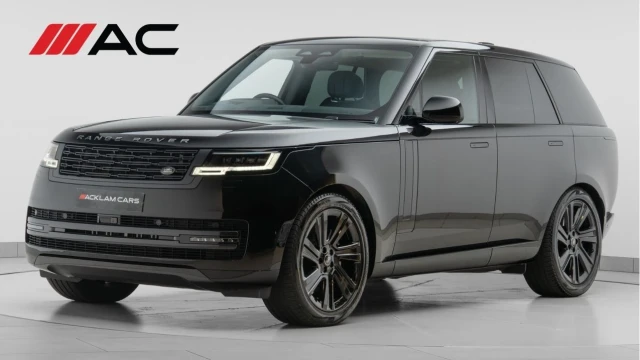 Land Rover Range Rover (74 Reg) 3.0 D300 HSE (Shadow Pack) Image 1