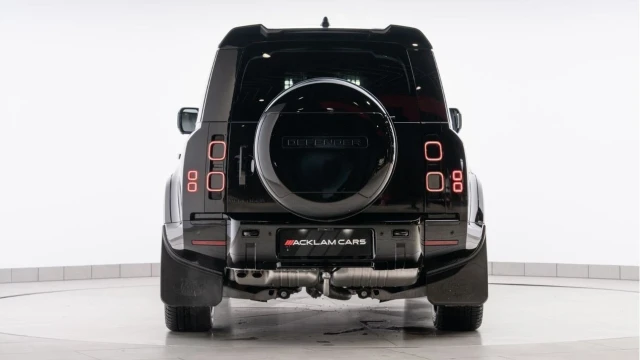 Land Rover Defender (74 Reg) 110 3.0 D350 X-Dynamic HSE Hard Top Commercial (3 Seat) (Bespoke) (+VAT) Image 5