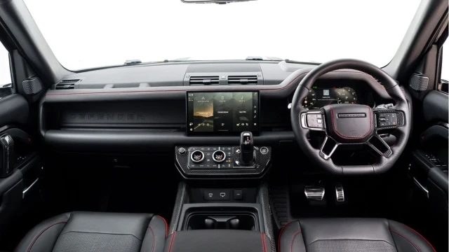 Land Rover Defender (73 Reg) 110 5.0 P525 V8 (URBAN XRS) Image 2