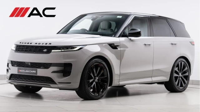 Land Rover Range Rover Sport (23 Reg) 3.0 D300 Dynamic SE (Black Pack) Image 1