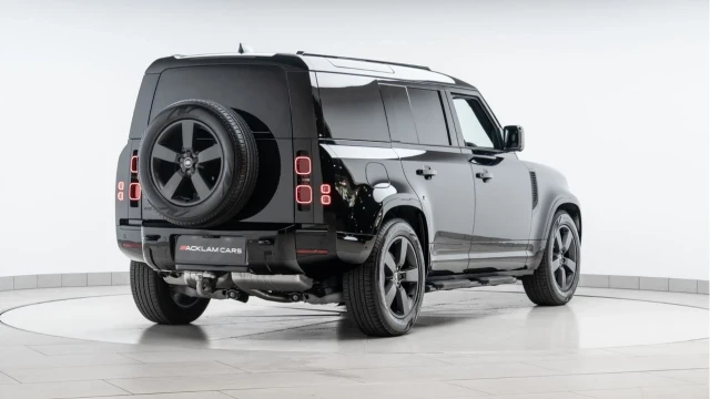 Land Rover Defender (25 Reg) 110 3.0 D350 X-Dynamic HSE Hard Top Commercial (3 Seat) (+VAT) Image 7