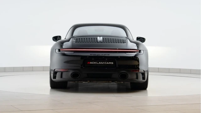 Porsche 911 (72 Reg) 3.0 Targa 4 GTS Image 8