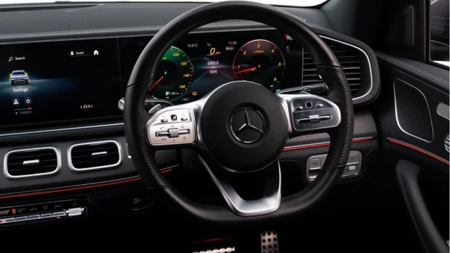 Mercedes-Benz GLE Class (72 Reg) GLE400 2.9D AMG Line Premium 4Matic Image 4