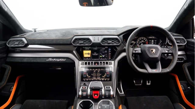 Lamborghini Urus (24 Reg) 4.0 V8 Performante Image 2