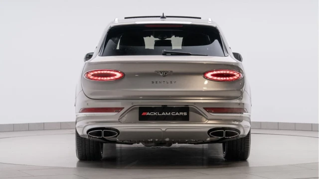 Bentley Bentayga (23 Reg) 4.0 V8 Azure First Edition Extended Wheelbase Image 5