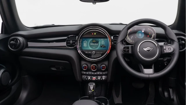 MINI Convertible (24 Reg) Cooper 2.0 S Classic Convertible (VAT Q) Image 2