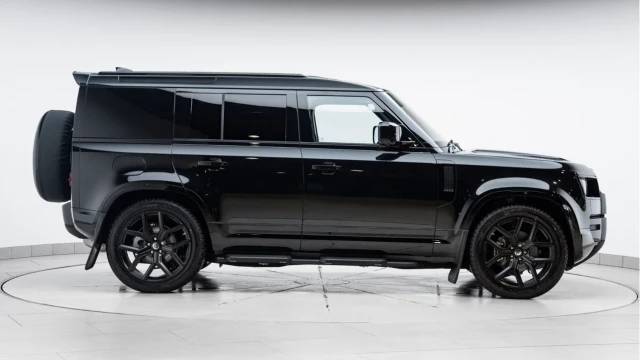 Land Rover Defender (75 Reg) 110 3.0 D250 S Hard Top Commercial (3 Seat) (+VAT) Image 6