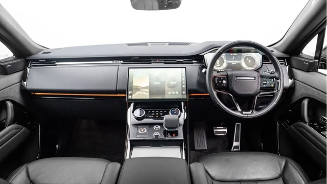 Land Rover Range Rover Sport (23 Reg) 3.0 D300 Dynamic SE Image 2