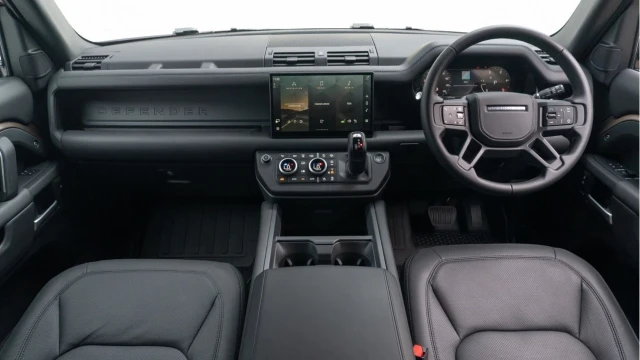 Land Rover Defender (74 Reg) 110 3.0 D350 X-Dynamic HSE Hard Top (5 Seat) (Bespoke) (+VAT) Image 2