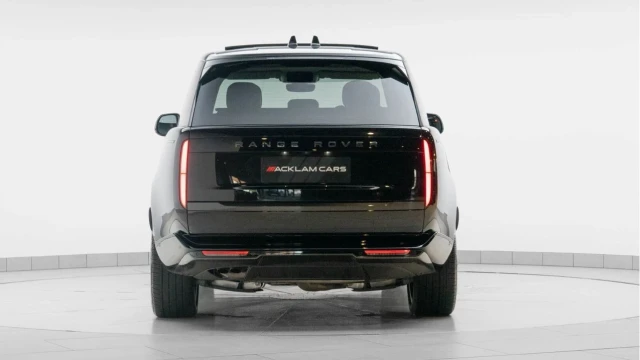 Land Rover Range Rover (75 Reg) 3.0 D300 SE (Shadow Pack) Image 5