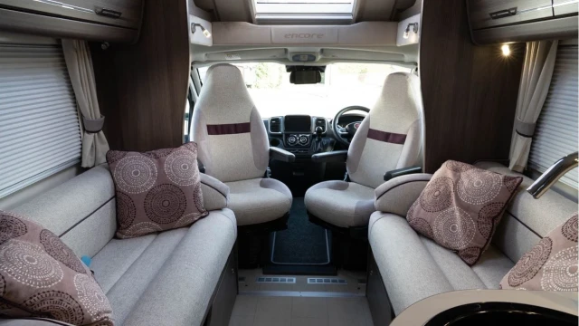 Elddis Encore 255 (23 Reg) 2.2D Auto (4 Berth) (Facelift) Image 2