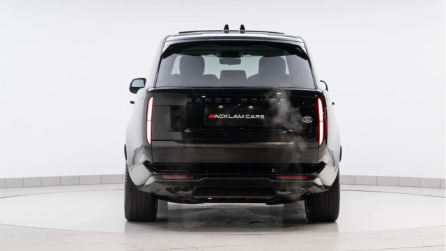 Land Rover Range Rover (73 Reg) 4.4 V8 P530 First Edition LWB (Shadow Pack) Image 4