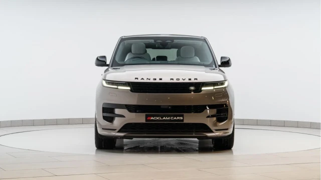 Land Rover Range Rover Sport (23 Reg) 3.0 D300 Dynamic SE (Black Pack) Image 7