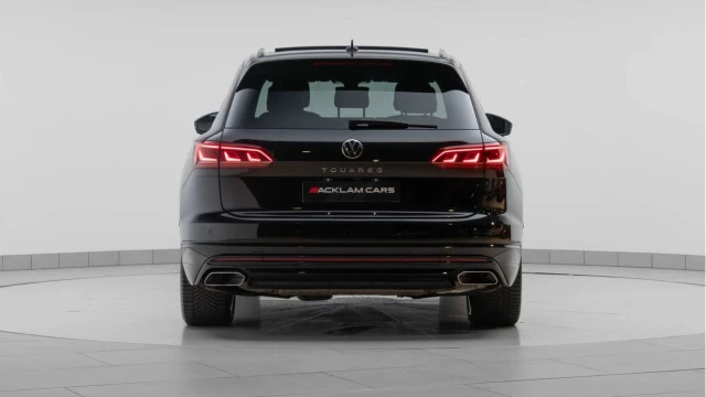 Volkswagen Touareg (70 Reg) 3.0TDI V6 Black Edition Image 5