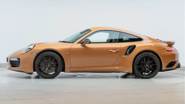 Porsche 911 (18 Reg) 3.8 Turbo S Exclusive Series Coupe Image 4