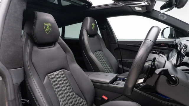 Lamborghini Urus (23 Reg) 4.0 V8 S Image 3