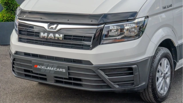 MAN TGE (73 Reg) TGE 3.140 2.0D Lion XS (3 Seat) Image 5