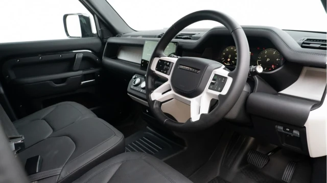 Land Rover Defender (25 Reg) 110 3.0 D350 X-Dynamic HSE Hard Top Commercial (3 Seat) (+VAT) Image 2
