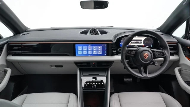 Porsche Macan (74 Reg) 4 Electric (VAT Q) Image 2