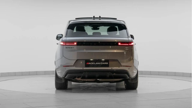 Land Rover Range Rover Sport (23 Reg) 3.0 D300 Dynamic SE (Black Pack) Image 5