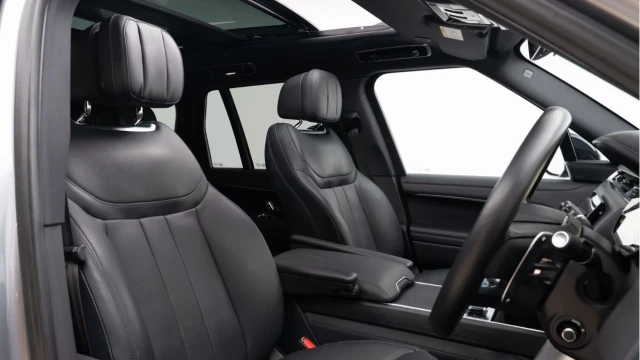 Land Rover Range Rover (72 Reg) 3.0 D350 Autobiography Image 3
