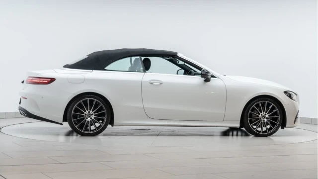 Mercedes-Benz E Class (21 Reg) E220D 2.0 AMG Line Night Edition Premium Plus Convertible Image 5
