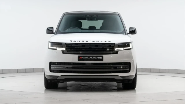 Land Rover Range Rover (74 Reg) 3.0 D300 HSE (Shadow Pack) Image 7