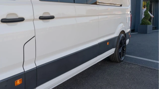 Volkswagen Crafter (69 Reg) CR35 2.0TDI Trendline H/R LWB (Bespoke Camper) (No VAT) Image 7