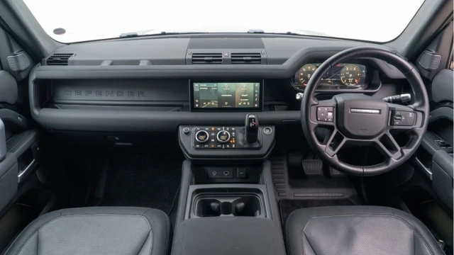 Land Rover Defender (21 Reg) 110 D250 X-Dynamic S (7 Seat) Image 2