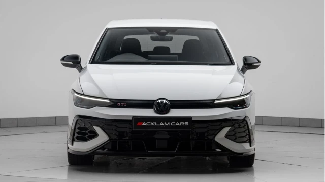 Volkswagen Golf (74 Reg) 2.0TSI Clubsport DSG (Mk8.5) Image 4