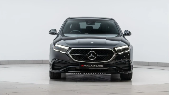 Mercedes-Benz E Class (74 Reg) E300e 2.0 AMG Line Premium Plus Hybrid Image 7