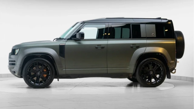 Land Rover Defender (25 Reg) 110 4.4 V8 P635 Octa Edition One (VAT Q) Image 4