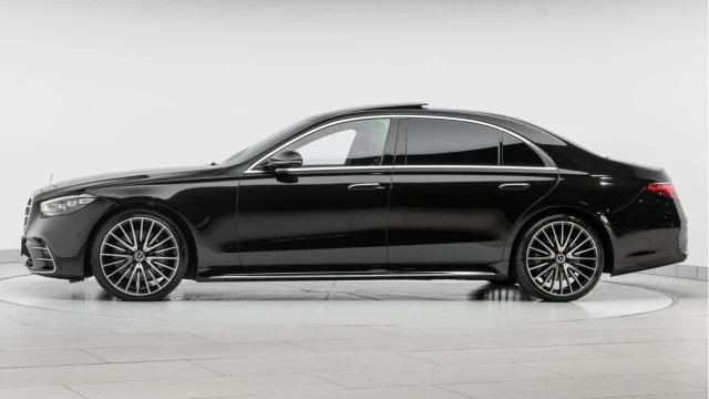 Mercedes-Benz S Class (22 Reg) S500 L 3.0 AMG Line Premium Plus Executive 4Matic Image 4