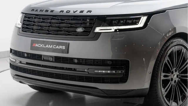 Land Rover Range Rover (24 Reg) 3.0 D300 SE (Shadow Pack) Image 7