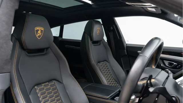 Lamborghini Urus (71 Reg) 4.0 V8 Image 3