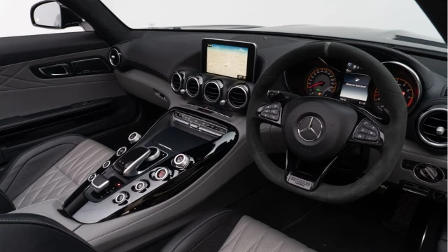 Mercedes-Benz AMG GT C (67 Reg) 4.0 V8 Edition 50 Convertible Image 2