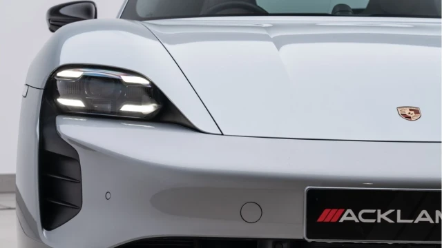 Porsche Taycan (23 Reg) GTS Image 7