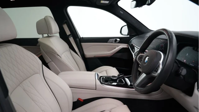 BMW X7 (20 Reg) 3.0 30D M Sport xDrive Image 3