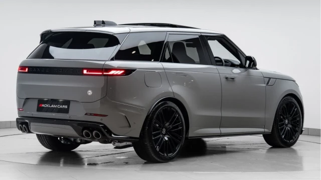 Land Rover Range Rover Sport (75 Reg) 4.4 V8 P635 Edition Two Image 6