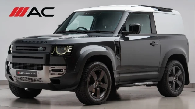Land Rover Defender (23 Reg) 90 3.0 D250 HSE Hard Top Commercial (3 Seat) (+VAT) Image 1