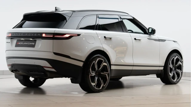 Land Rover Range Rover Velar (73 Reg) 2.0 D200 S Image 6