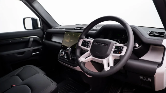 Land Rover Defender (75 Reg) 110 3.0 D250 S Hard Top Commercial (3 Seat) (+VAT) Image 2