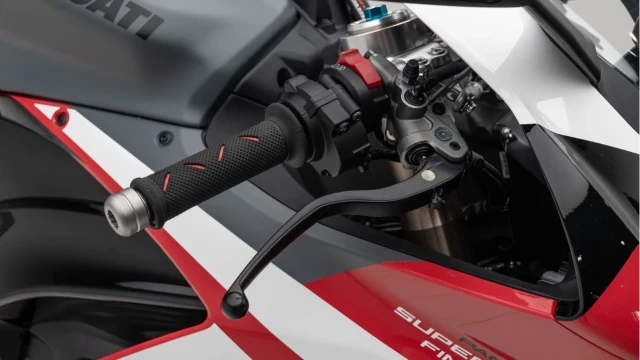 Ducati Panigale V2 (25 Reg) Panigale V2 Superquadro Final Edition Image 7
