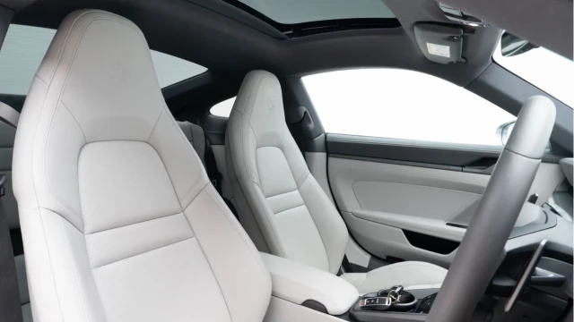 Porsche 911 (73 Reg) 3.0 Carrera S Coupe Image 3