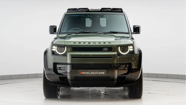 Land Rover Defender (75 Reg) 110 3.0 D250 S Hard Top Commercial (3 Seat) (+VAT) Image 6