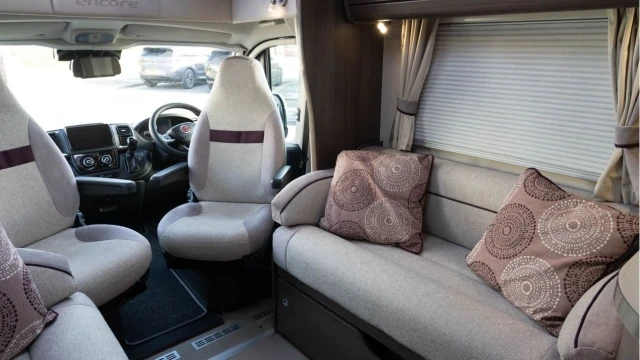 Elddis Encore 255 (23 Reg) 2.2D Auto (4 Berth) (Facelift) Image 3