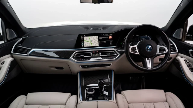 BMW X5 (23 Reg) 3.0 45e M Sport xDrive Hybrid Image 2