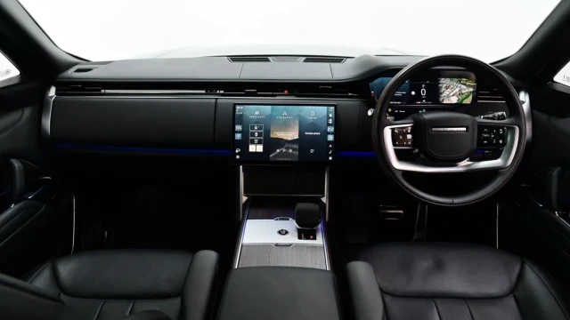 Land Rover Range Rover (73 Reg) 3.0 D350 Autobiography LWB 7 Seat Image 2